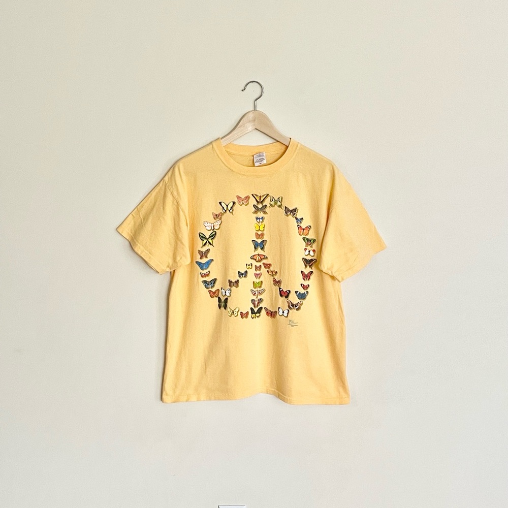 Vintage Y2K Butterfly Peace Sign Graphic Yellow T Shirt Adult size Large